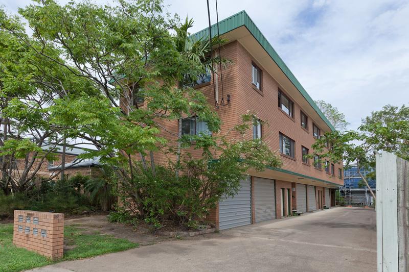 Real Estate Properties For Sale in St Lucia, QLD 4067