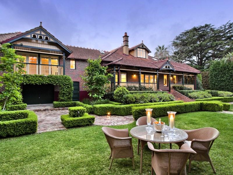 Aberdour, 23 Nelson  Street, Gordon NSW 2072, sold for $5,775,000 in 2010