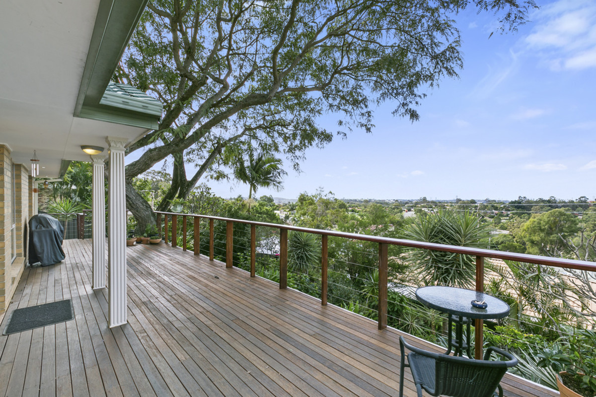 1/106 Explorers Way, Highland Park QLD 4211, Image 0