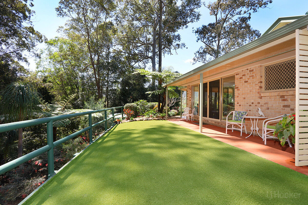 5-7 Eden Park Court
