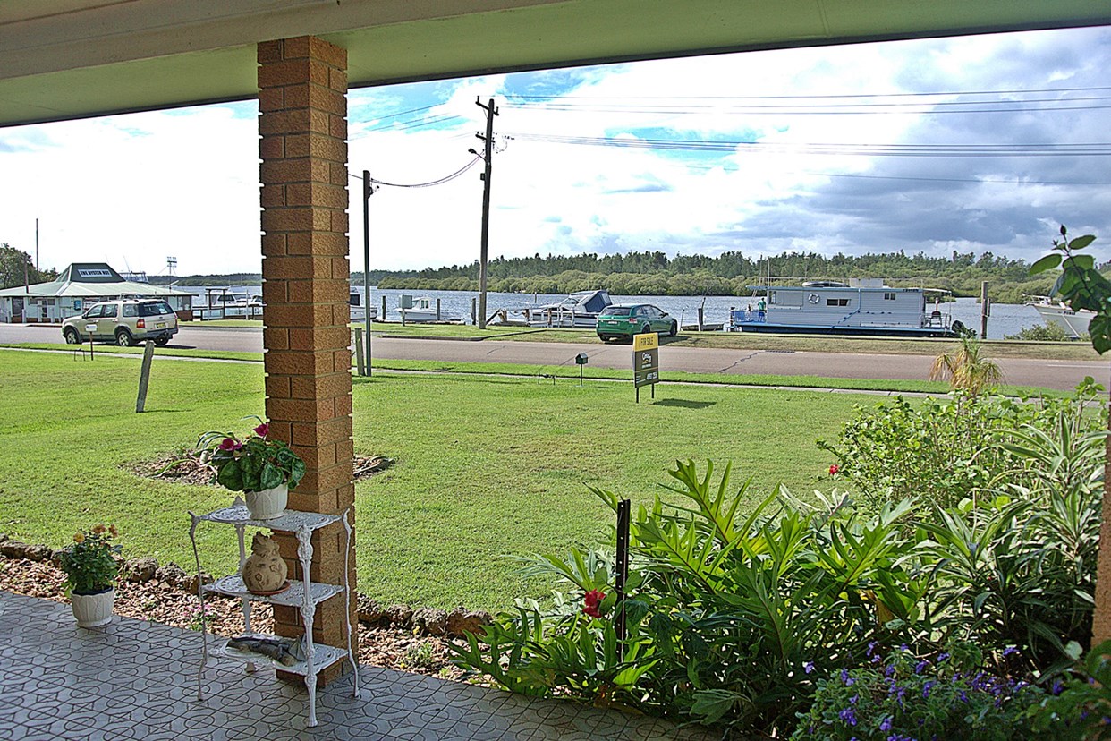 Sold 2011130981 in Tea Gardens NSW 2324 on 04 Jan 2016 for 635,000