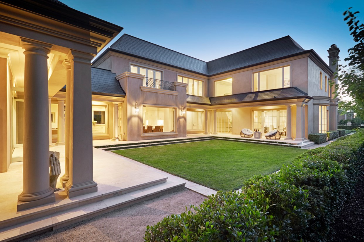 Sold 12 & 12A Monomeath Avenue, Canterbury VIC 3126 on 03 Feb 2015