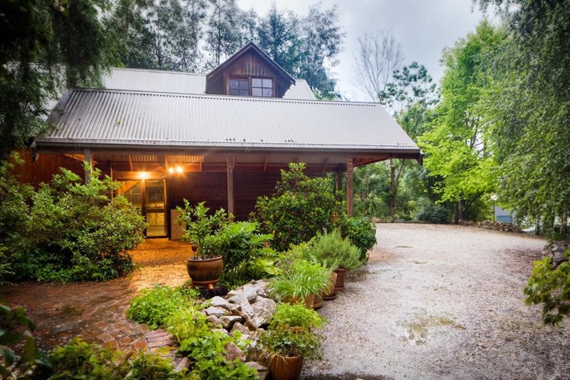 2 Chamberlain Court , Tawonga South VIC 3698 House For Sale 2012453725