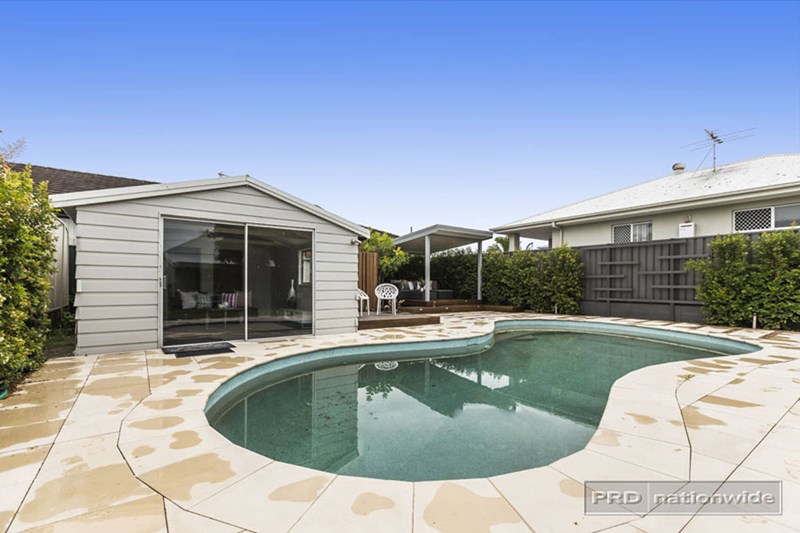 Sold 18 Darling Street, Hamilton South NSW 2303 on 10 Feb 2016 for