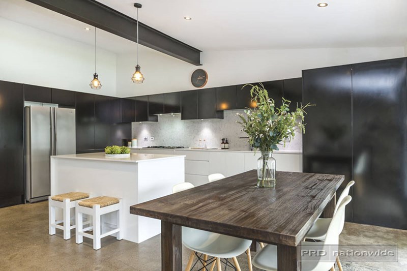 Sold 18 Darling Street, Hamilton South NSW 2303 on 10 Feb 2016 for