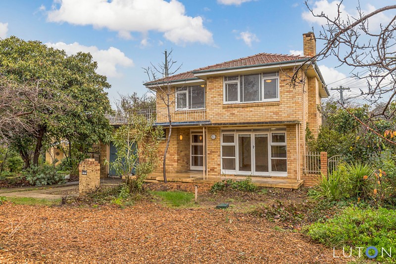 Sold 17 Rankin Street, Campbell ACT 2612 on 06 Jul 2016 for 893,000