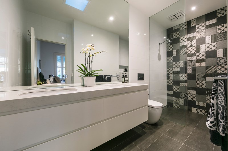 Sold 15 Winter Street, Malvern VIC 3144 on 01 Aug 2016