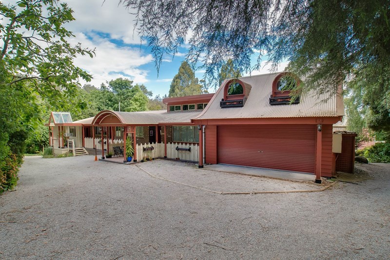 911 Sunset Avenue, Olinda VIC 3788 House For Sale 2012506191