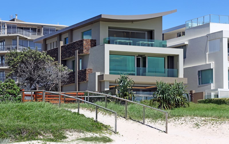 Sold 159 Hedges Avenue, Mermaid Beach QLD 4218 on 12 Jan 2016