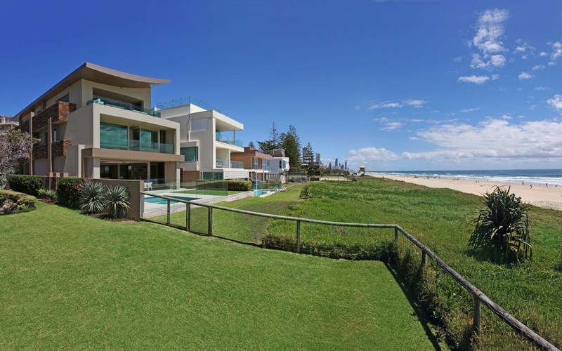 Sold 159 Hedges Avenue, Mermaid Beach QLD 4218 on 12 Jan 2016