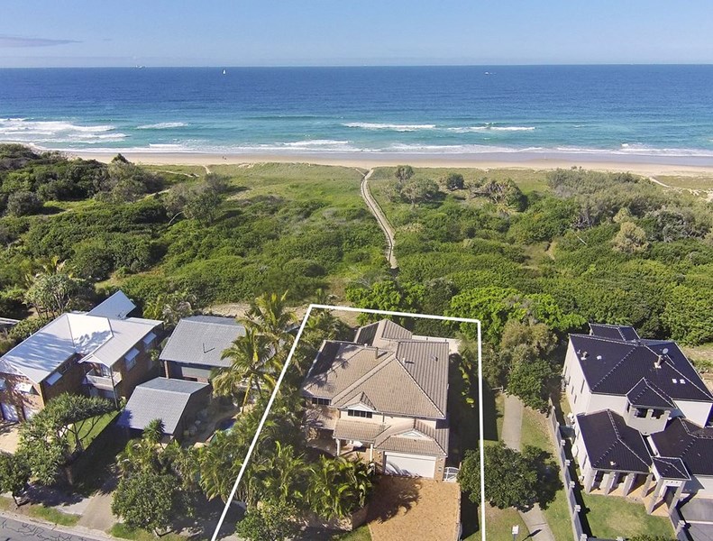 Sold 15 Oceanic Drive, Warana QLD 4575 on 26 Jul 2016 for ...